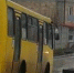 В Симферополе маршрутка провалилась в траншею на аварийной дорогое - Crimea-news.com