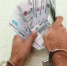 Полицейские Феодосии поймали «на горячем» руководство одного из учебных заведений - Первый Крымский