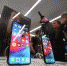Последний iPhone Xr на старте продаж в октябре стоил от 64 990 рублей, а сейчас — от 66 092 Фото: Виктор ГУСЕЙНОВ - Комсомольская правда