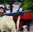 Зрители встречали военных криками "Ура"! Фото: Виталий ПАРУБОВ - Комсомольская правда