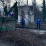 Сознательная молодёжь убрала со старорусского кладбища в Симферополе мусор - Crimea-news.com
