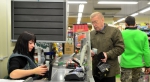 Покупая сигареты, обращайте внимание на упаковку, если не хотите поддерживать рублём преступный бизнес.