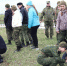 Руководители района с ребятами Кадетского Корпуса народного ополчения высадили хвойные деревья у памятника, погибшим в годы Великой Отечественной войны жителям Сакского района - Crimea-news.com