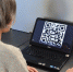 QR-код не обязательно распечатывать, можно его предъявлять в электронном виде с экрана мобильного телефона. Фото: Анны Кадниковой - Крымская правда