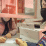 Полицейский Дед Мороз подарил сотрудникам многоразовые маски - Крымское информационное агентство