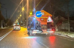 На дороги Симферополя высыпали 45 тонн противогололедного реагента