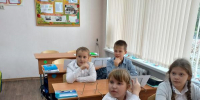 Час вопросов и ответов «Что ты должен знать о Конституции Российской Федерации» - ЦСДБ г. Симферополя