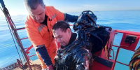 Водолазы провели под водой более 150 часов, обследуя затонувшие фрагменты танкеров - Крымское информационное агентство