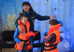Инспекторы Центра ГИМС напоминают юным крымчанам о безопасности на воде