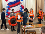 Инспекторы Центра ГИМС напоминают юным крымчанам о безопасности на воде