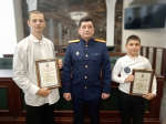 В Симферополе двое школьников спасли пожилую женщину от насильника
