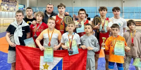 У юных севастопольских борцов-классиков – восемь медалей на соревнованиях "Малая Россия" в Тверской области - Крымский спорт