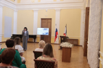Владимир Константинов поздравил социальных работников с профессиональным праздником