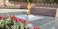 День памяти и скорби: возложение цветов к Вечному огню - МЧС России