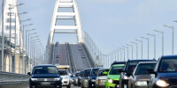 В очереди перед Крымским мостом с обеих сторон стоят 474 авто - Комсомольская правда