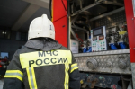 В центре Симферополя загорелась хозпостройка