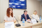 В преддверии Дня физкультурника Сергей Цеков вручил награды крымским спортсменам
