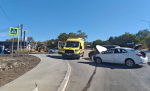 Водитель и пассажир госпитализированы после ДТП в Севастополе