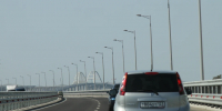 Свыше тысячи автомобилистов ожидают досмотра перед Крымским мостом - Комсомольская правда