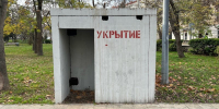 В Севастополе после трагедии на пляже в Учкуевке поставили вот такие бетонные укрытия. Но какой от них толк, если не звучит сирена? - Крымская правда