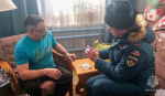 Безопасность в каждый дом: сотрудники МЧС России устанавливают пожарные извещатели в многодетных семьях крымчан