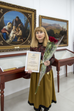 Сотрудница Симферопольского художественного музея отмечена Благодарственным письмом депутата Государственной Думы