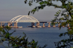 Крымский мост вновь открыли для машин