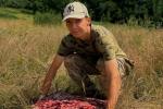 На г. Чатыр- Даг прошла подкормка краснокнижных Чёрных грифов и Белоголовых сипов