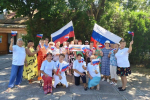 В учреждениях соцобслуживания Крыма отметили День Государственного флага Российской Федерации