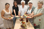В Евпатории для граждан «серебряного» возраста работает кулинарный кружок «Фанаты вкуса»