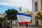 В Симферополе прошла акция «Флаг Крыма — с нами»