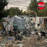 Жители Севастополя пожаловались на палаточный городок бездомных на Хрусталева